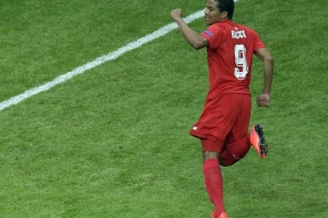 Karlos Baka odlazi, Premijer liga kao sudbina?