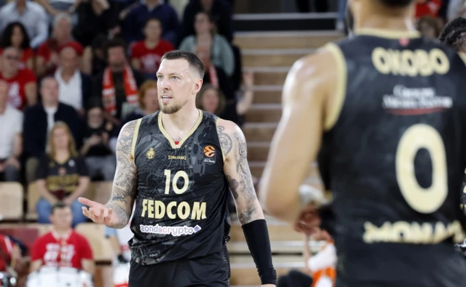 EPA/SEBASTIEN NOGIER