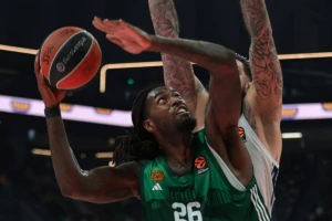 Teško onom ko naleti na ovakav PAO, Efes ponižen u Atini za zebnju u Monaku