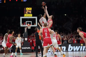 Atomska košarka Olimpijakosa, Nikola Milutinov potvrđuje zvanje najboljeg centra Evrope