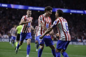 Arsenal nije postojao 45 minuta, čudesno je kako ima dobar rezultat pred revanš! (VIDEO)