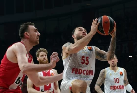 Šta god bude sa Paskvalom - Džejms stiže u Barselonu