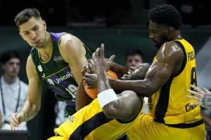 F4 - Košmar za Špance u Badaloni, Šakotin AEK izbacio aktuelnog šampiona za finale protiv Litvanaca!