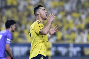 (VIDEO) Umesto šampanjca, šok za Ronalda, urnebesan autogol odložio titulu!