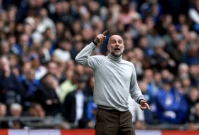Pep odjahao u zoru, ni Klint Istvud ovo ne bi bolje izveo...