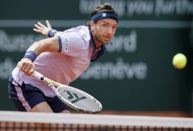 Nole protiv Rinderkneša ako izbaci Cicipasa, Francuz juri plasman karijere