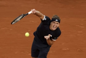 RG - Zverev mirno i sigurno korača ka šansi karijere