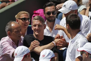 Junajted kompletan, stigla lepa Ana!
