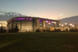 Ekipe na zagrevanju, Arena će biti puna!