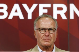 Rumenige potvrdio Švajnijev transfer!