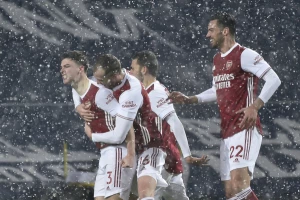 PL - Arsenalov ples po snegu, "tobdžije" napunile "vrećice"!