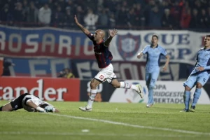 Argentinski fudbaleri VIJAGROM protiv Bolivijaca!