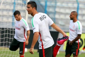 Parižani, hoćete Ronalda? MOŽE!