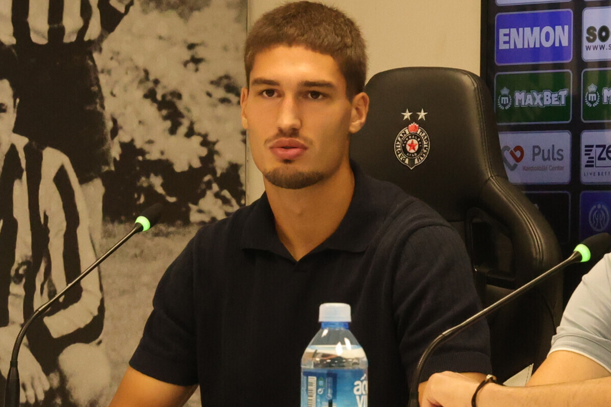 Simić pred Tobol: "Lako primamo golove, odbrana nije samo posao poslednje linije..."