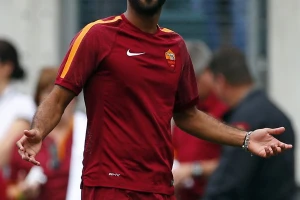 Ešli Kol odlazi iz Rome!