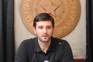 ''Naivni'' Partizan?