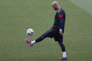 Pepe Reina se vraća u Španiju?