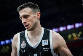 Ostoja objasnio Partizanovu klauzulu, Aleksa Avramović ne može u Zvezdu!