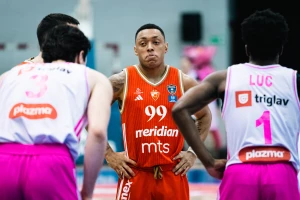 POLUVREME - Pršti u hali "Ranko Žeravica", Zvezda nešto ne mari za odbranu