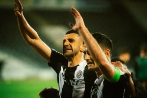 Mitrović: "Ovako se brani svlačionica, Zdjelar jedan od retkih koji je oprostio ogromnu sumu Partizanu..."