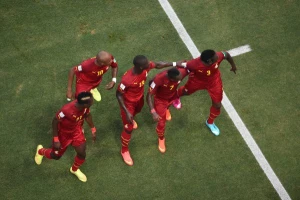 Avion pun novca stiže iz Gane u Brazil!