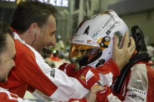 F1 - Fetel osvojio Singapur, šampion u problemu!