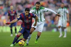 Barsa s' pola snage do "petarde" protiv Đukića, Suarez pogodio!