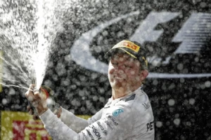F1 - Rozberg juri treću uzastopnu pobedu u Monte Karlu