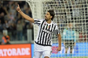 Vezista razmišlja da napusti Juve, u igri tri kluba!