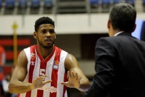 Rajan Tompson izrešetao Brose!