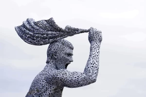 Aguerova statua - Toni Kros i novi udarac za Mančester siti!