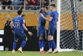 Mitar i Sergej merkaju finale Svetskog prvenstva, dva evropska klasika u četvrtfinalu!