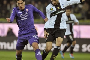 Fiorentina sa igračem manje do boda u Parmi!