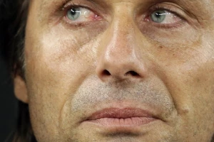 Čelsi sve dalje od Lige šampiona