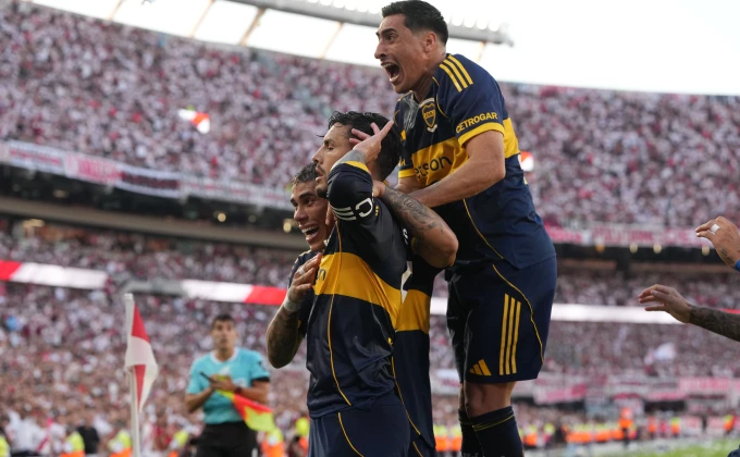 AP Photo/Natacha Pisarenko