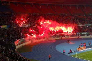Austrija odlučna da zabrani baklje na stadionima!