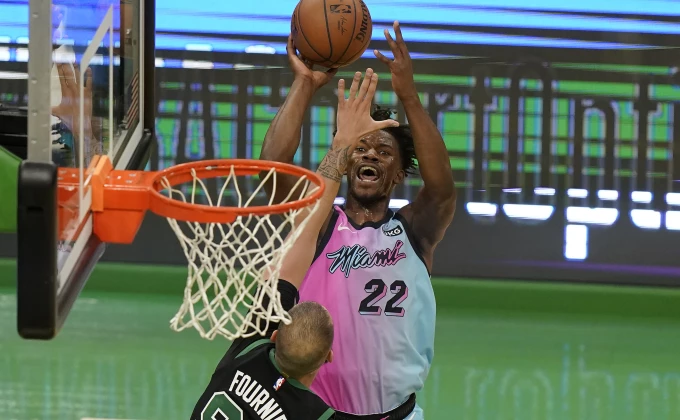 AP Photo/Steven Senne