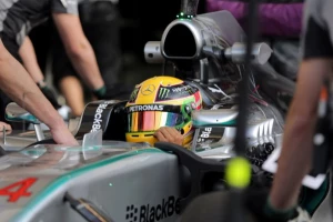 Hamilton zadovoljan pobedom i radom ekipe