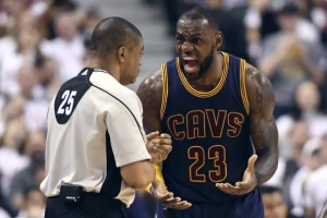 'Kralj Džejms' se izblamirao, završiće u "Shaqtin a Fool"