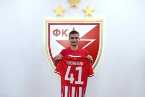 UŽIVO - "Zaboravljeni" momak doveo Zvezdu do vođstva!