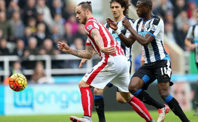 BETA/AP Photo/Scott Heppell