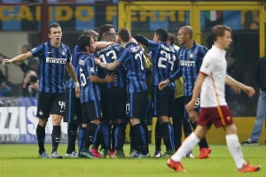 Inter novi lider!