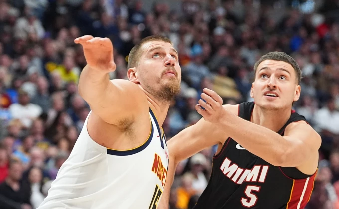 AP Photo/David Zalubowski