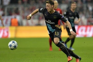 Ozil hita ka rekordu Premijer lige!