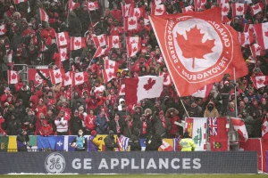 Nema para - nema fudbala, Kanađani neće na teren!