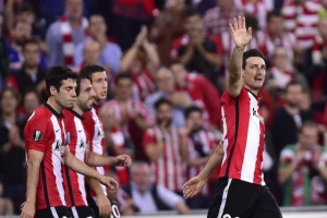 Aduriz "prikucao" Valensiju za dno!