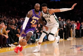 Janis "preplašio" Lebrona,  Denver sa rezervama, veliki preokret šampiona!