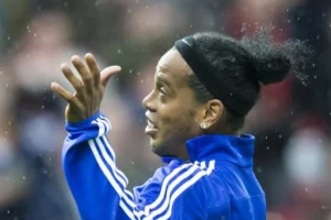 Ronaldinjo se ponovo pohvalio snimkom sa 'Old traforda'