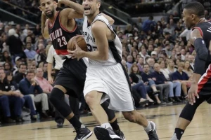 Manuov čas košarke, Čalmersovo iskupljenje, Bobi ni sekundu!