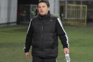 ODLAZI PONOSAN - Partizan i Voša mesecima gledaju u leđa Čukaričkom!